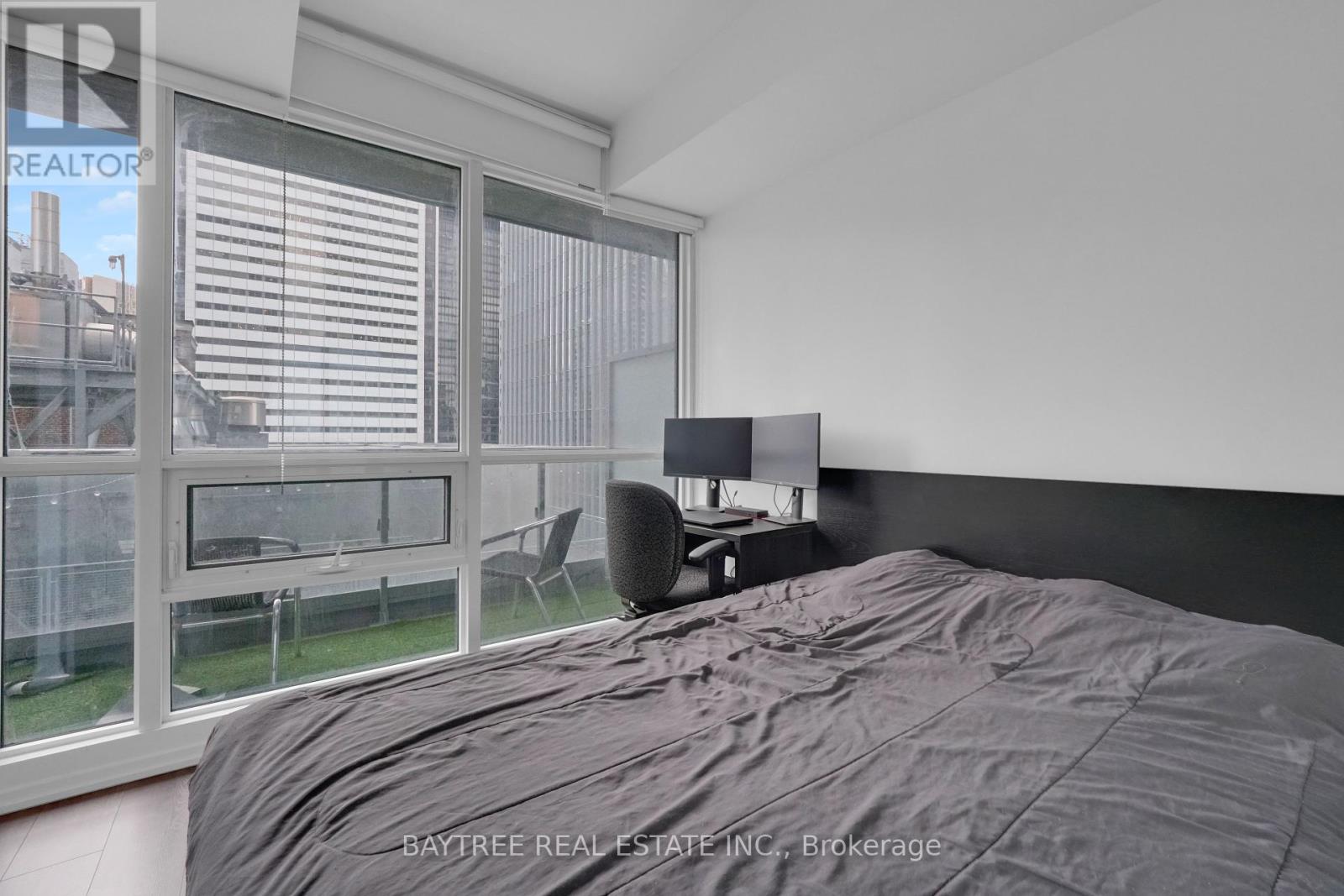 Photo 18 of 2610 70 Temperance Street, Toronto ON