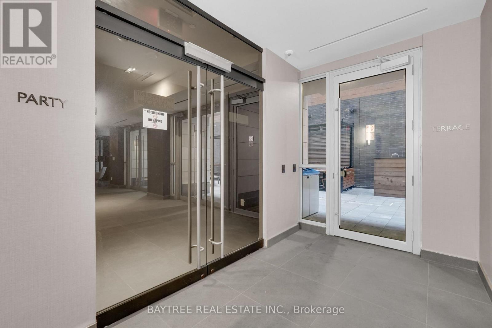 Photo 19 of 2610 70 Temperance Street, Toronto ON