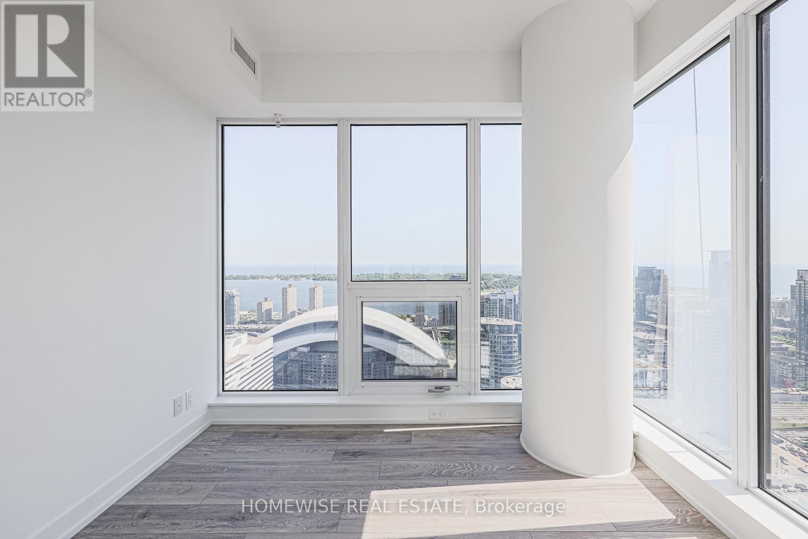 Photo 10 of 5102 55 Mercer Street, Toronto ON