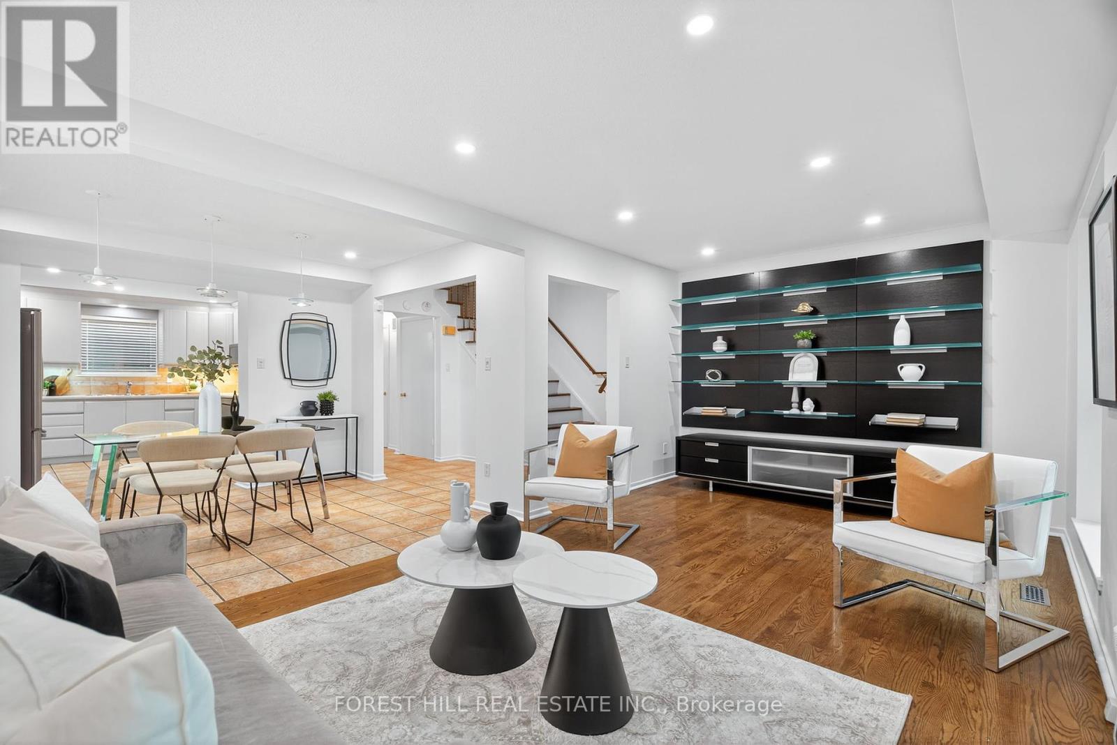 Photo 11 of 187 19 Snowshoe Mill Way, Toronto ON
