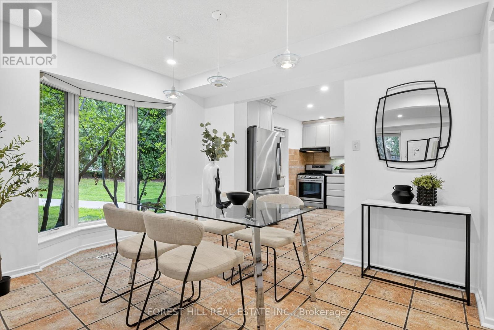 Photo 4 of 187 19 Snowshoe Mill Way, Toronto ON
