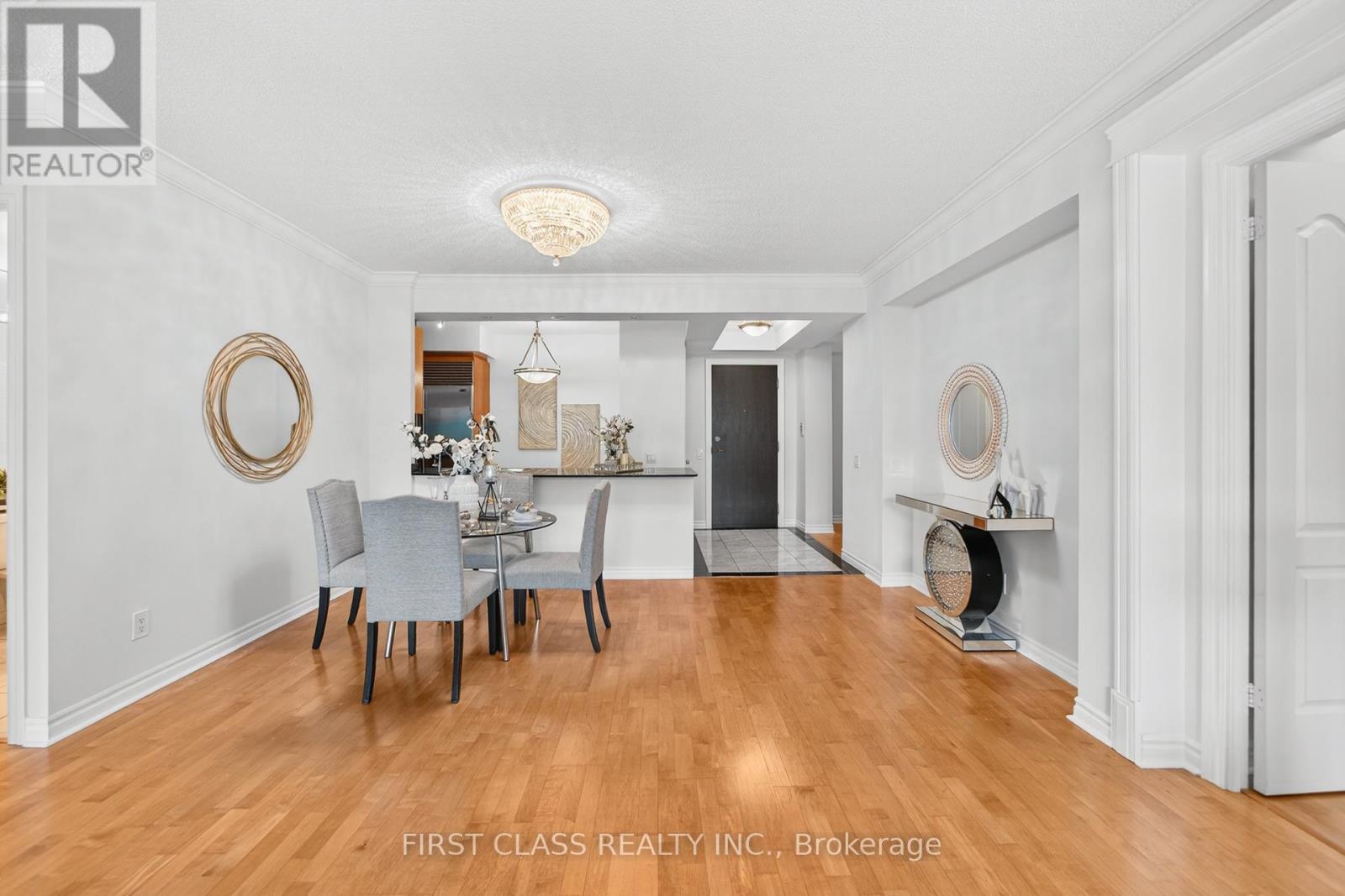 Photo 10 of 711 18 William Carson Crescent, Toronto ON