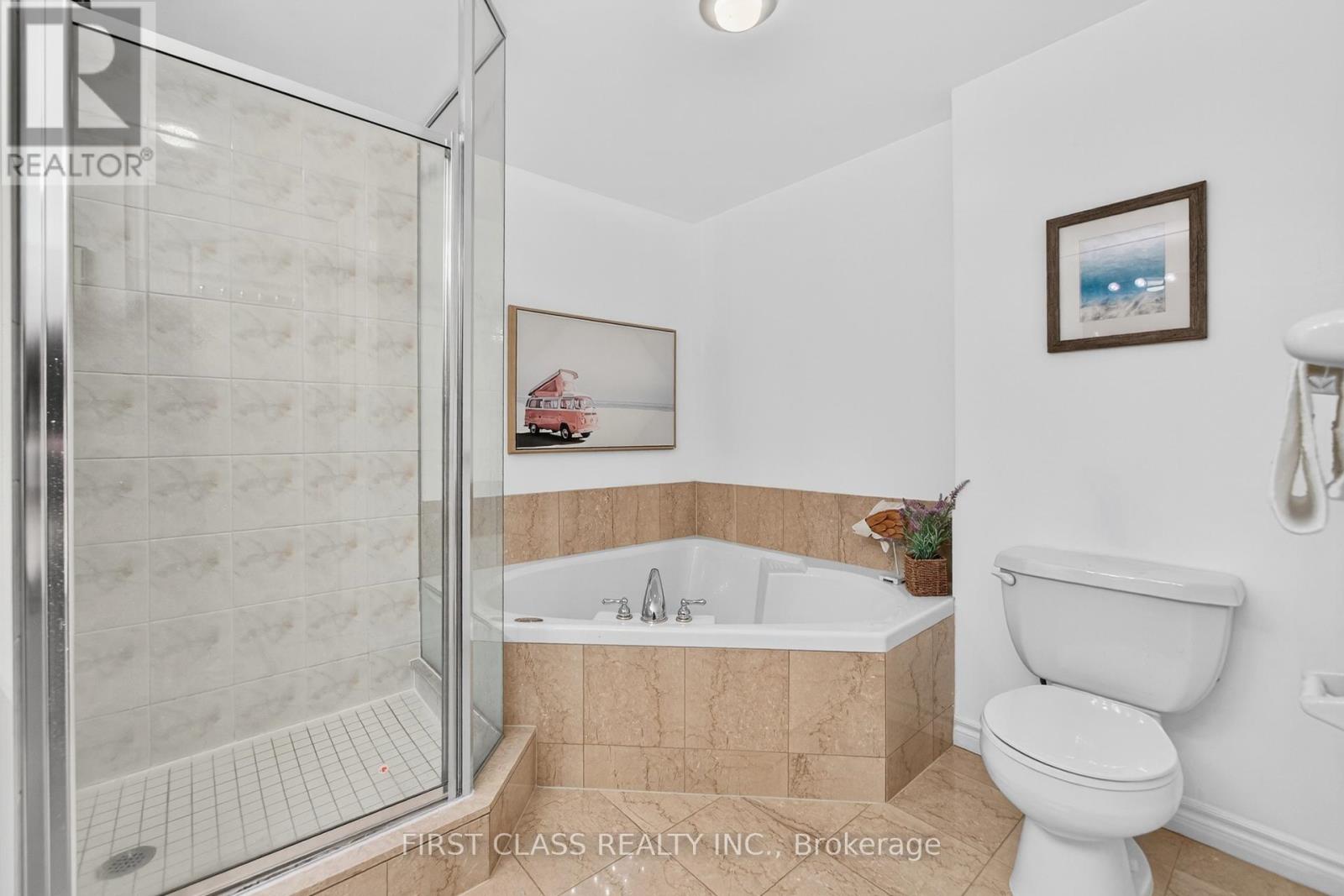 Photo 13 of 711 18 William Carson Crescent, Toronto ON