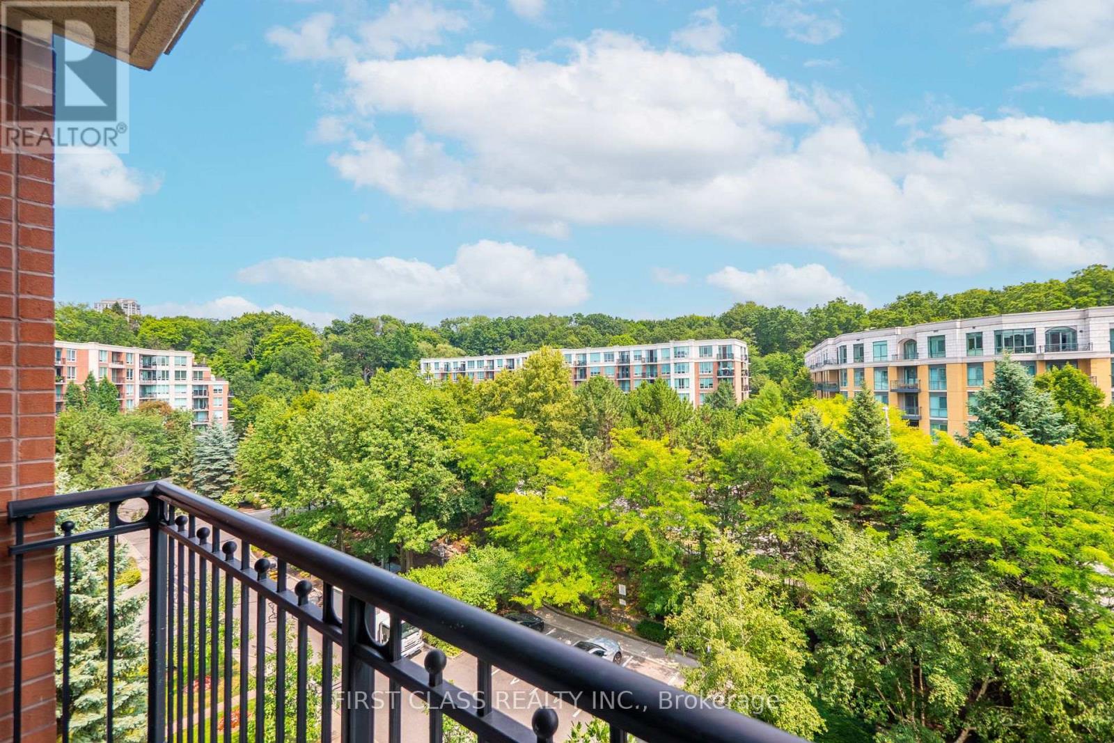 Photo 18 of 711 18 William Carson Crescent, Toronto ON