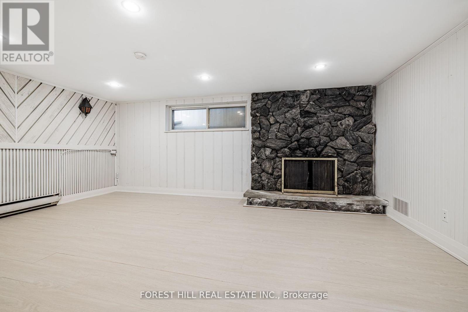 Photo 10 of Bsmt 11 Greenbriar Road, Toronto ON