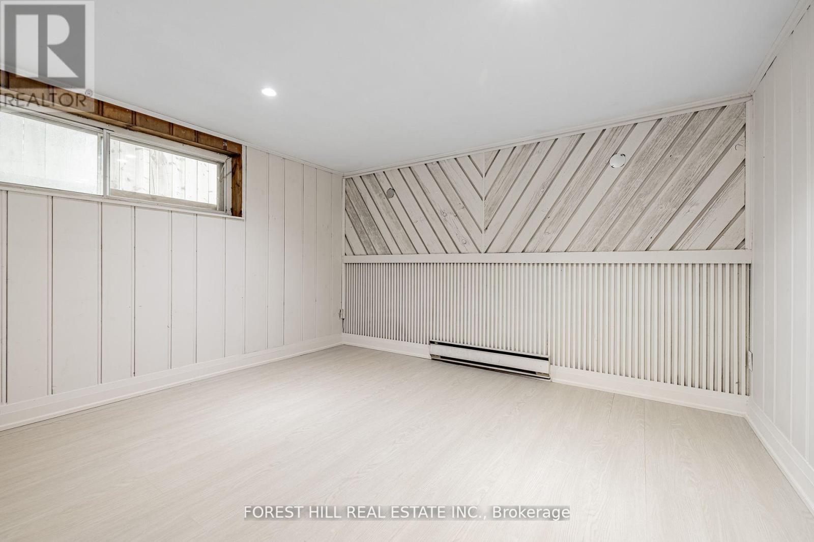Photo 3 of Bsmt 11 Greenbriar Road, Toronto ON