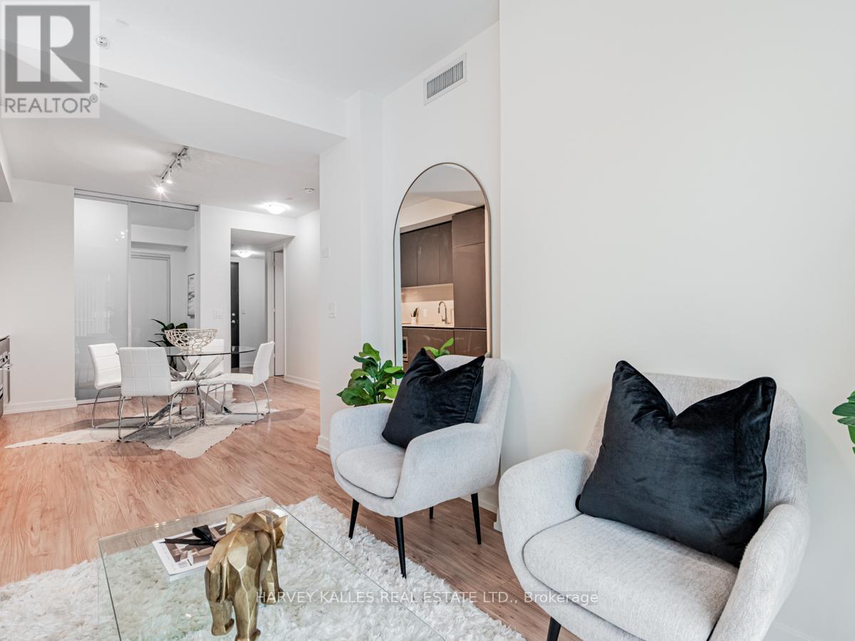 Photo 19 of 314 377 Madison Avenue, Toronto ON