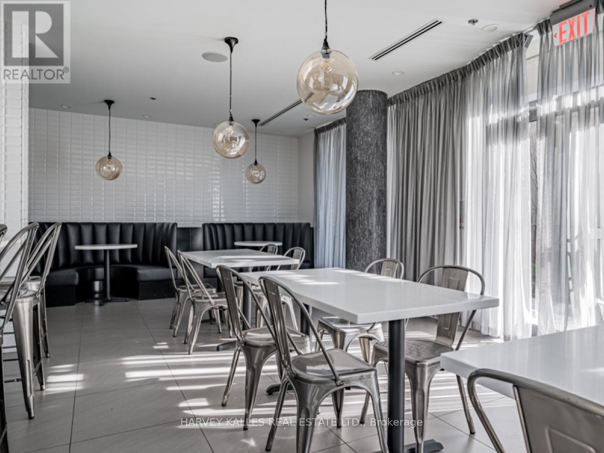Photo 17 of 314 377 Madison Avenue, Toronto ON