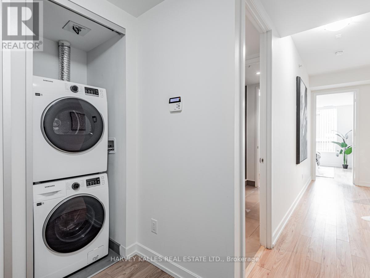 Photo 15 of 314 377 Madison Avenue, Toronto ON