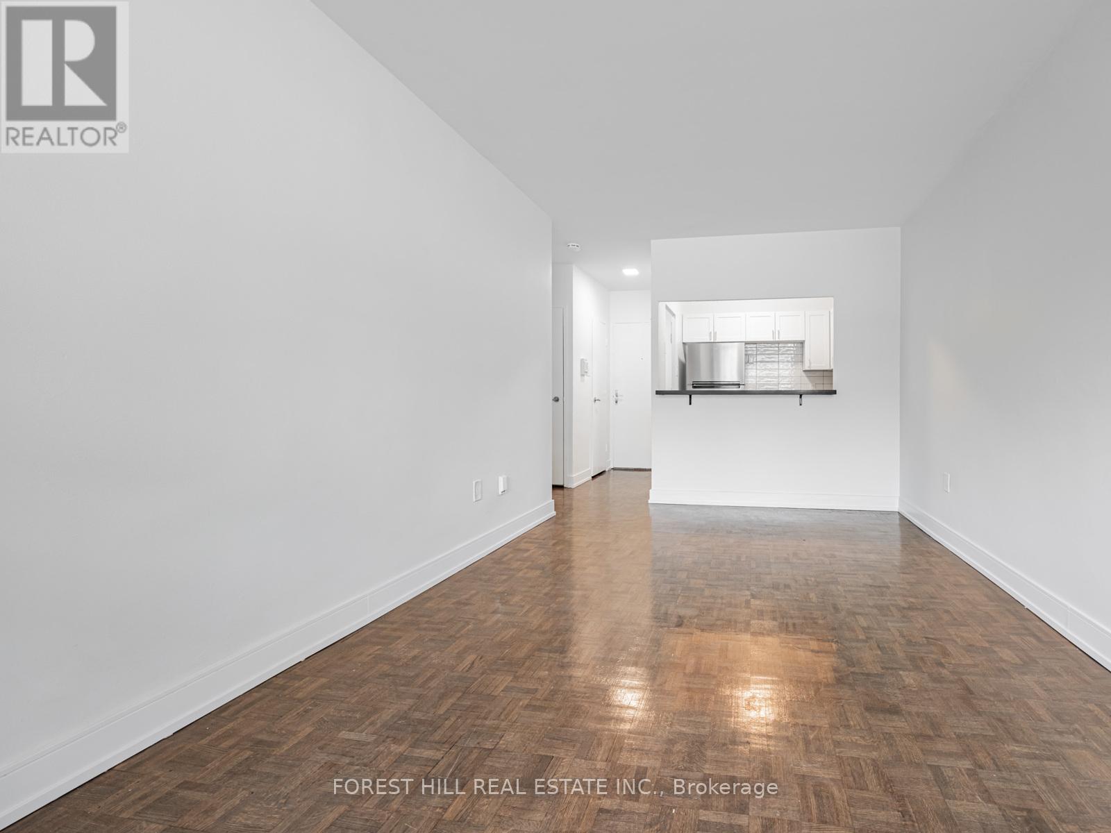Photo 15 of 104 7 Jackes Avenue, Toronto ON