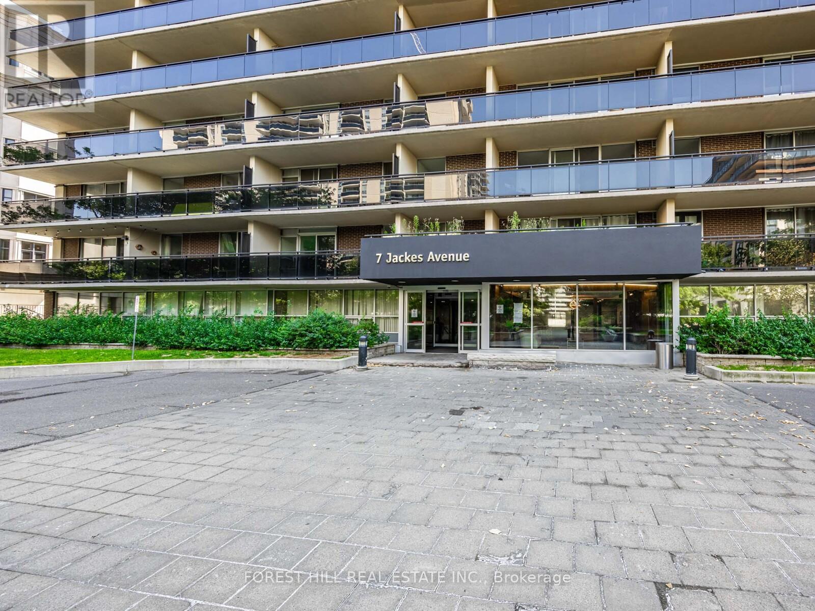 Photo 27 of 104 7 Jackes Avenue, Toronto ON