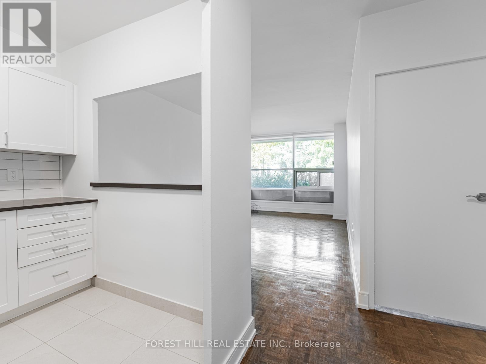 Photo 26 of 104 7 Jackes Avenue, Toronto ON
