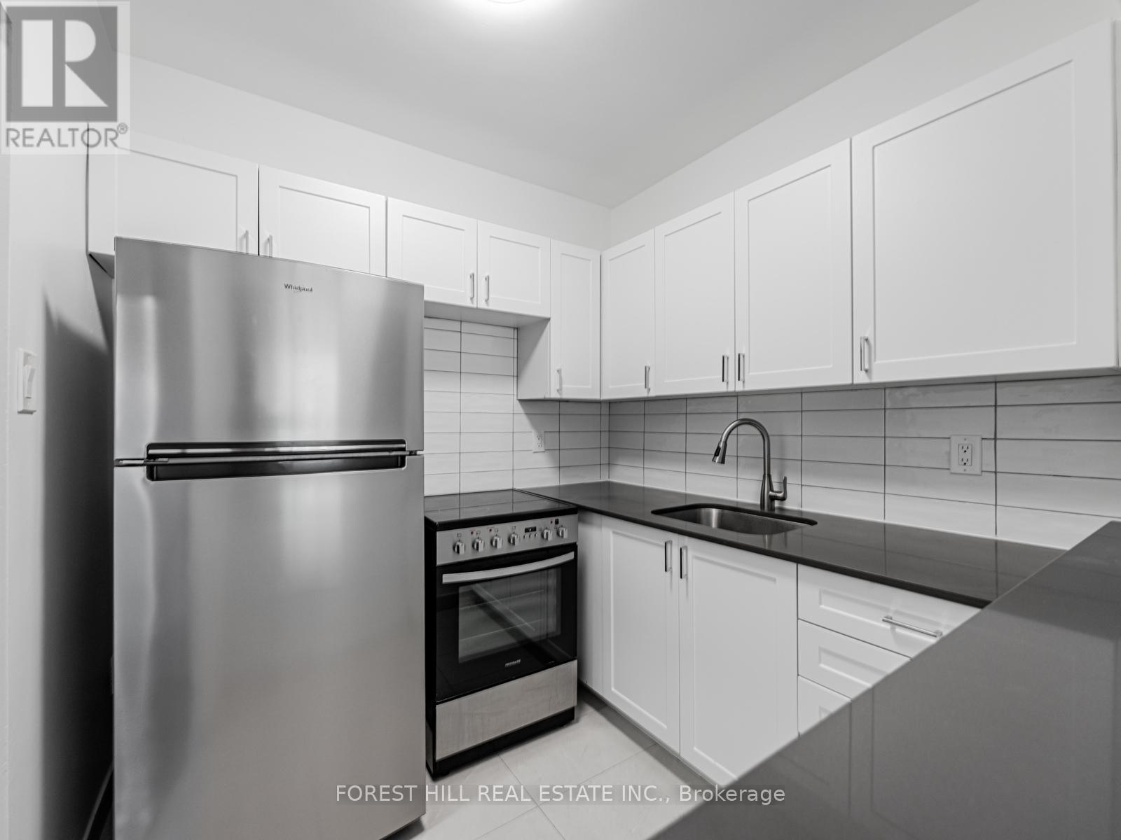 Photo 18 of 104 7 Jackes Avenue, Toronto ON