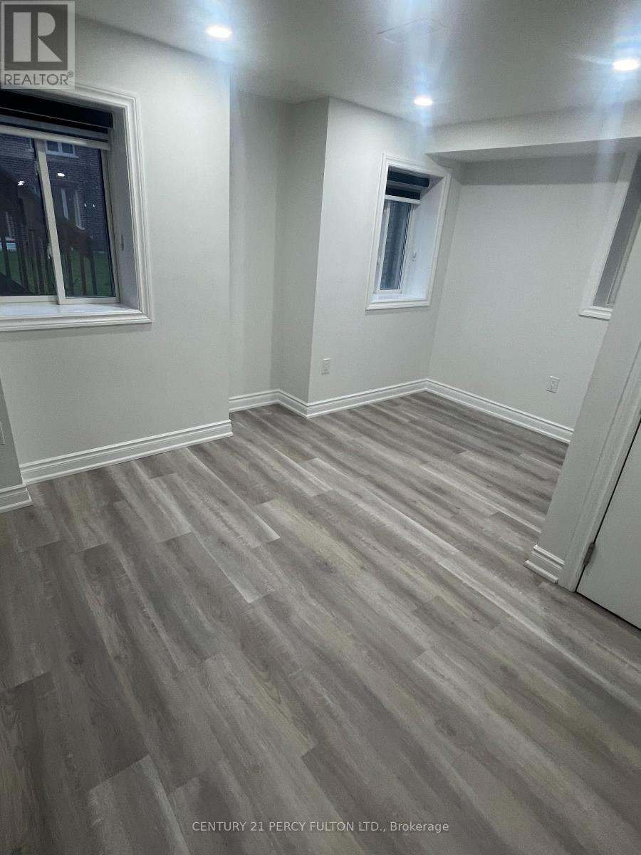 Photo 13 of 1223 Plymouth Drive, Oshawa ON