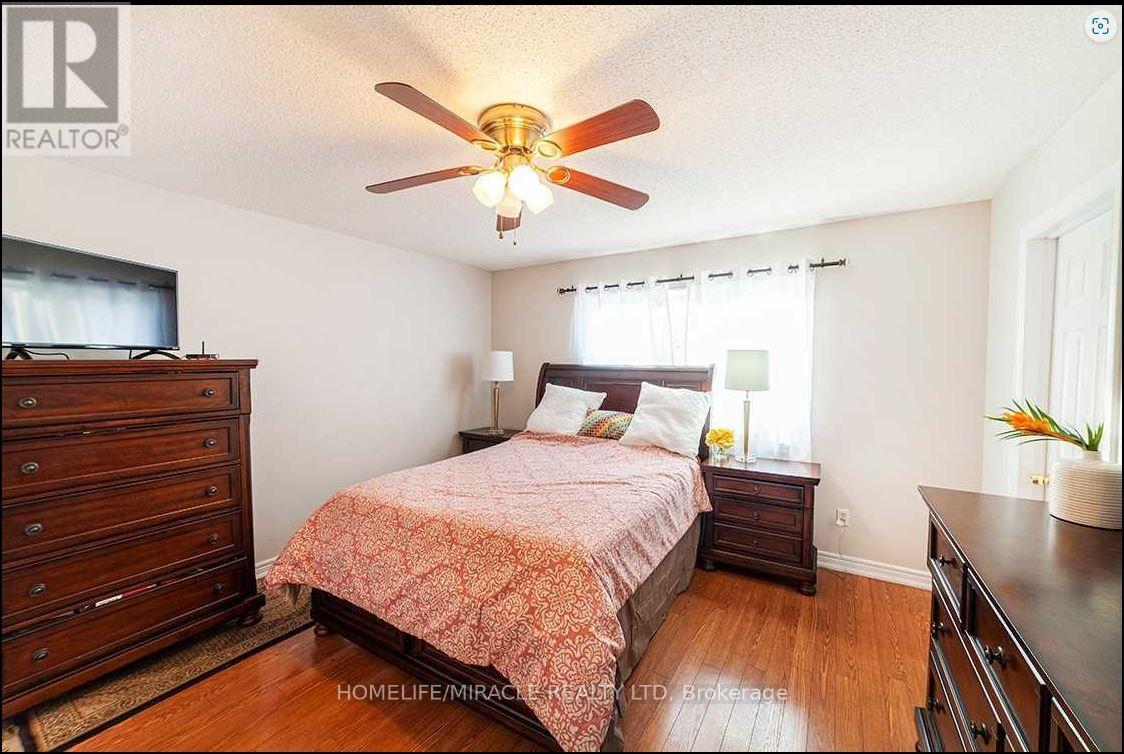 Photo 5 of 13 Prince Crescent, Brampton ON