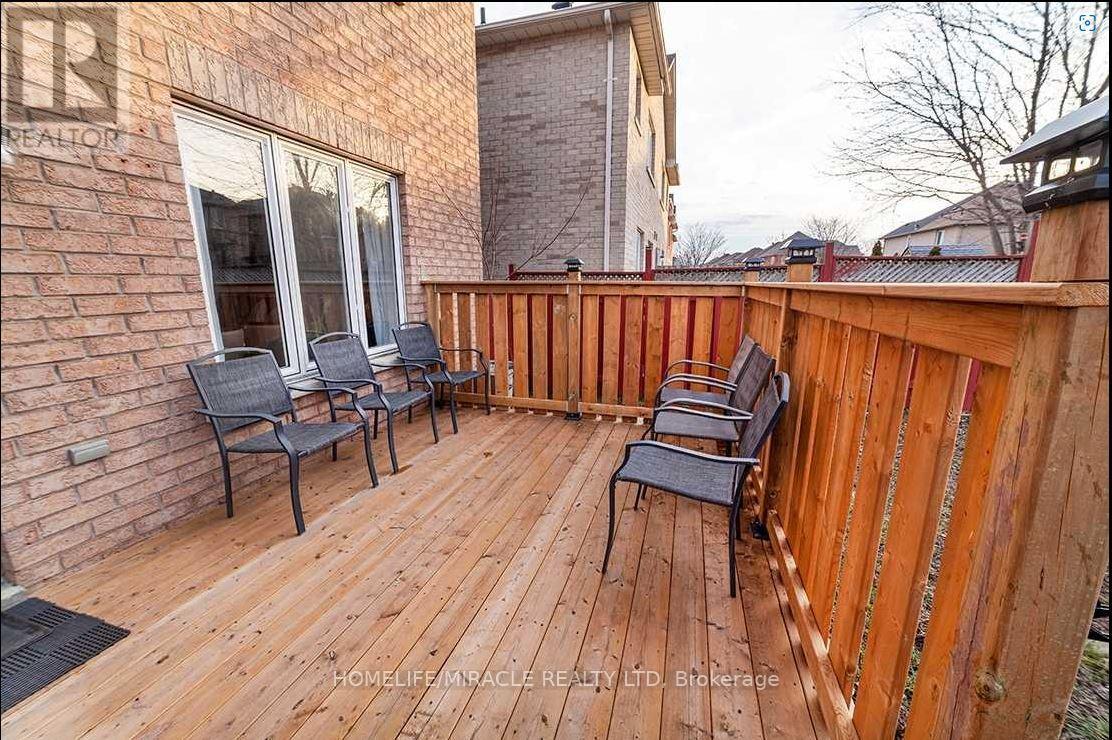 Photo 9 of 13 Prince Crescent, Brampton ON