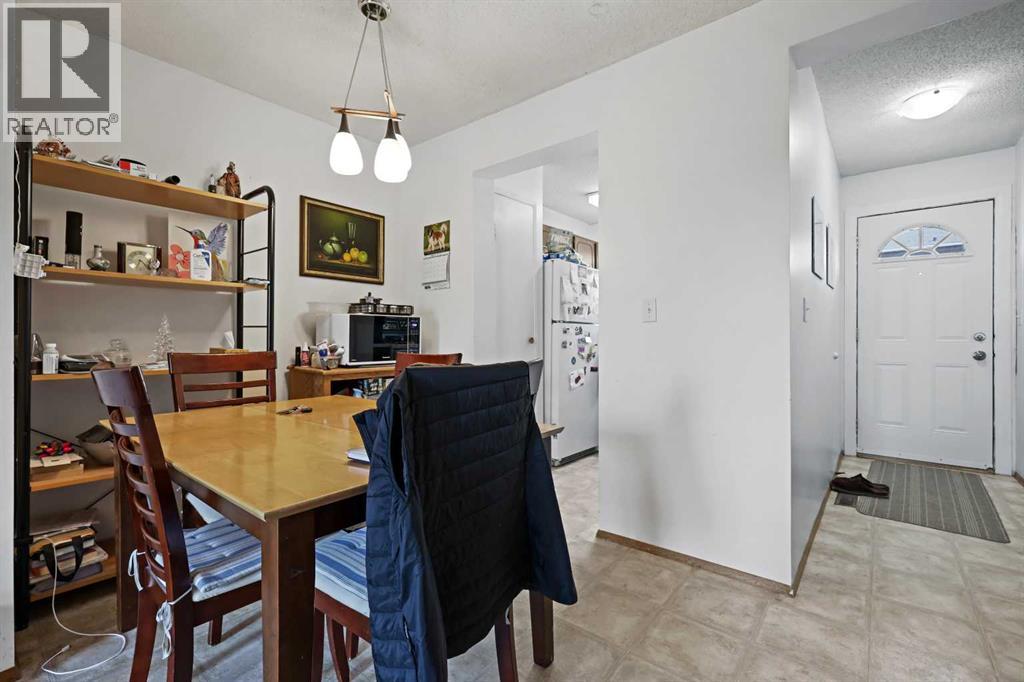 Single Family House for Sale in   Whitnel Court NE Whitehorn Calgary 