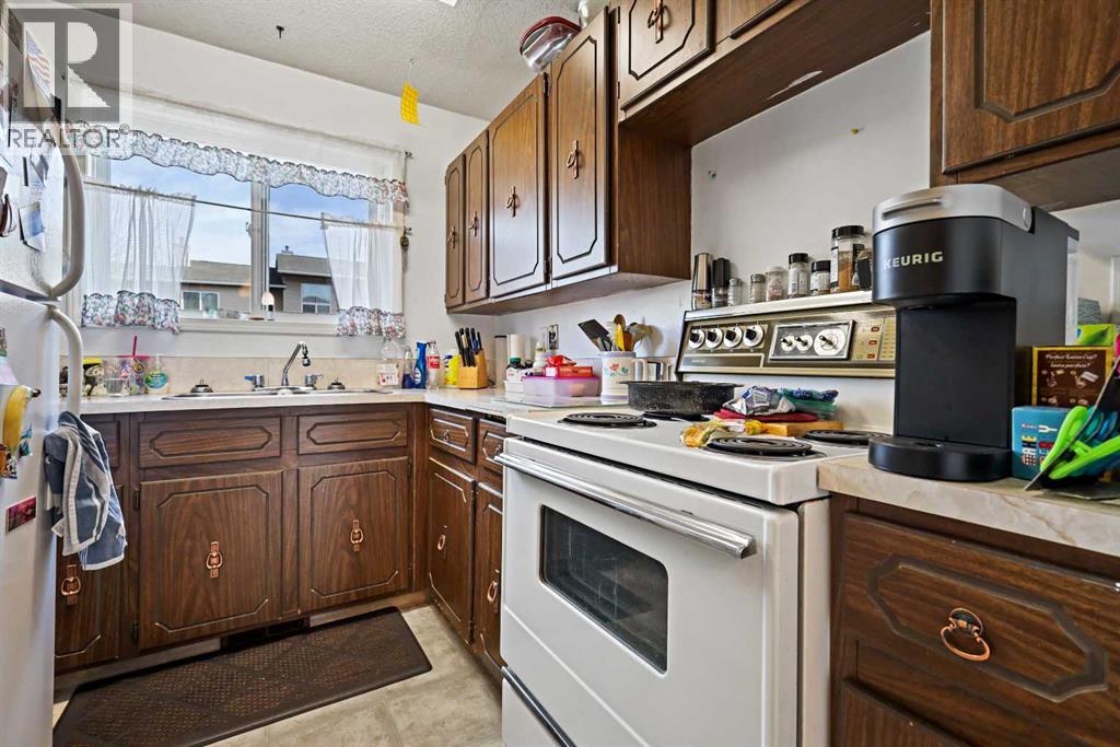 Single Family House for Sale in   Whitnel Court NE Whitehorn Calgary 