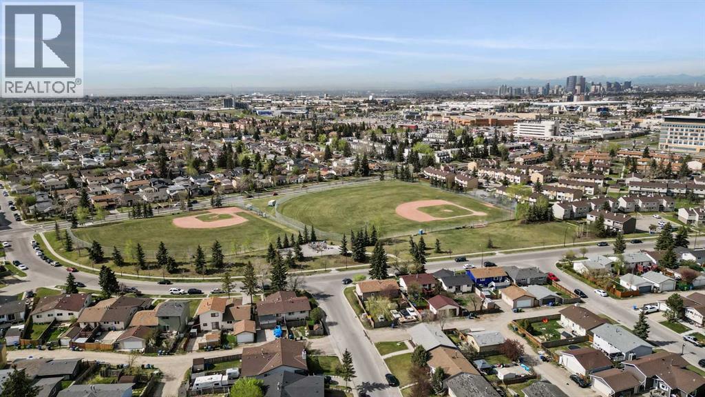 Single Family House for Sale in   Whitnel Court NE Whitehorn Calgary 