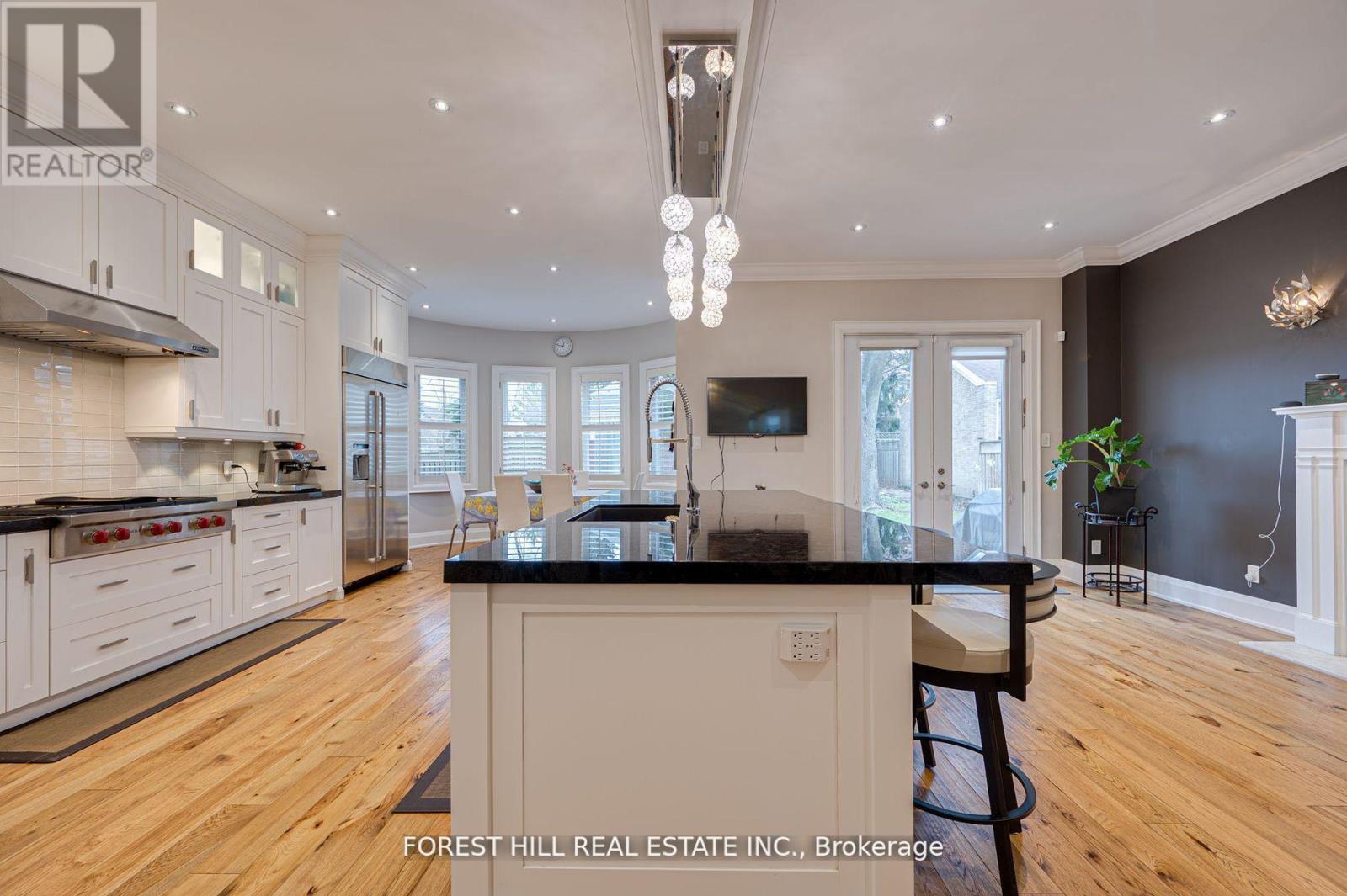 Photo 19 of 14 Willet Crescent, Richmond Hill ON