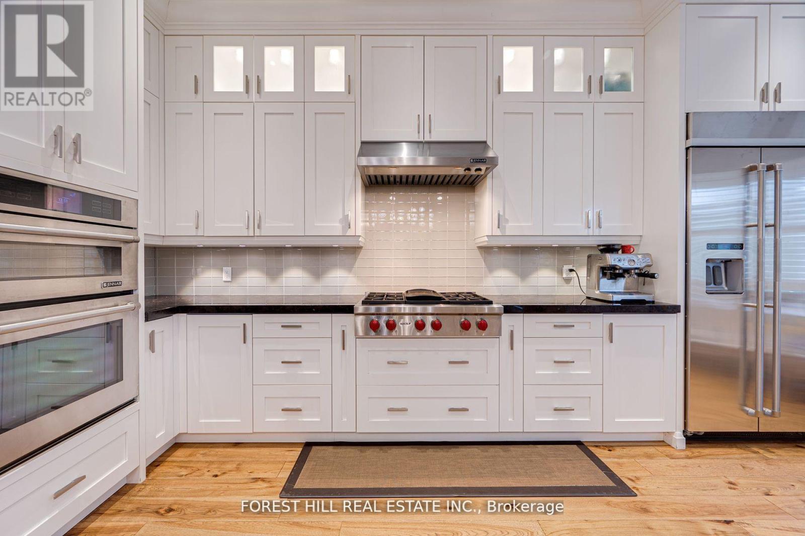 Photo 23 of 14 Willet Crescent, Richmond Hill ON