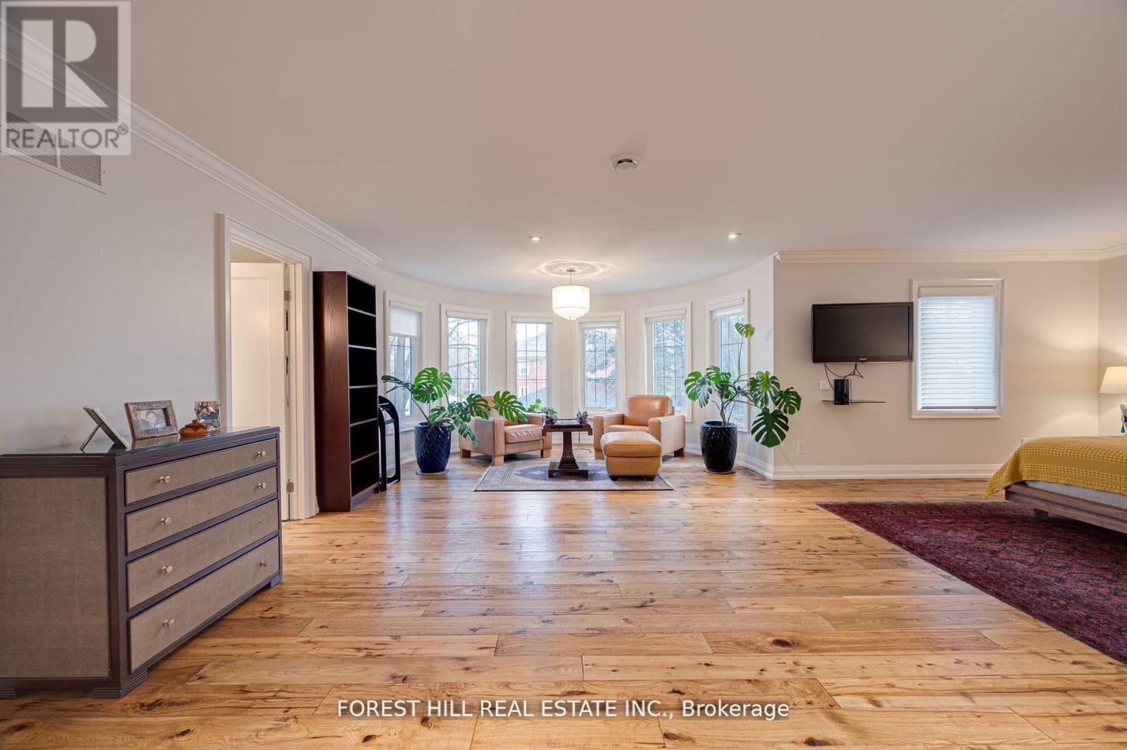 Photo 33 of 14 Willet Crescent, Richmond Hill ON