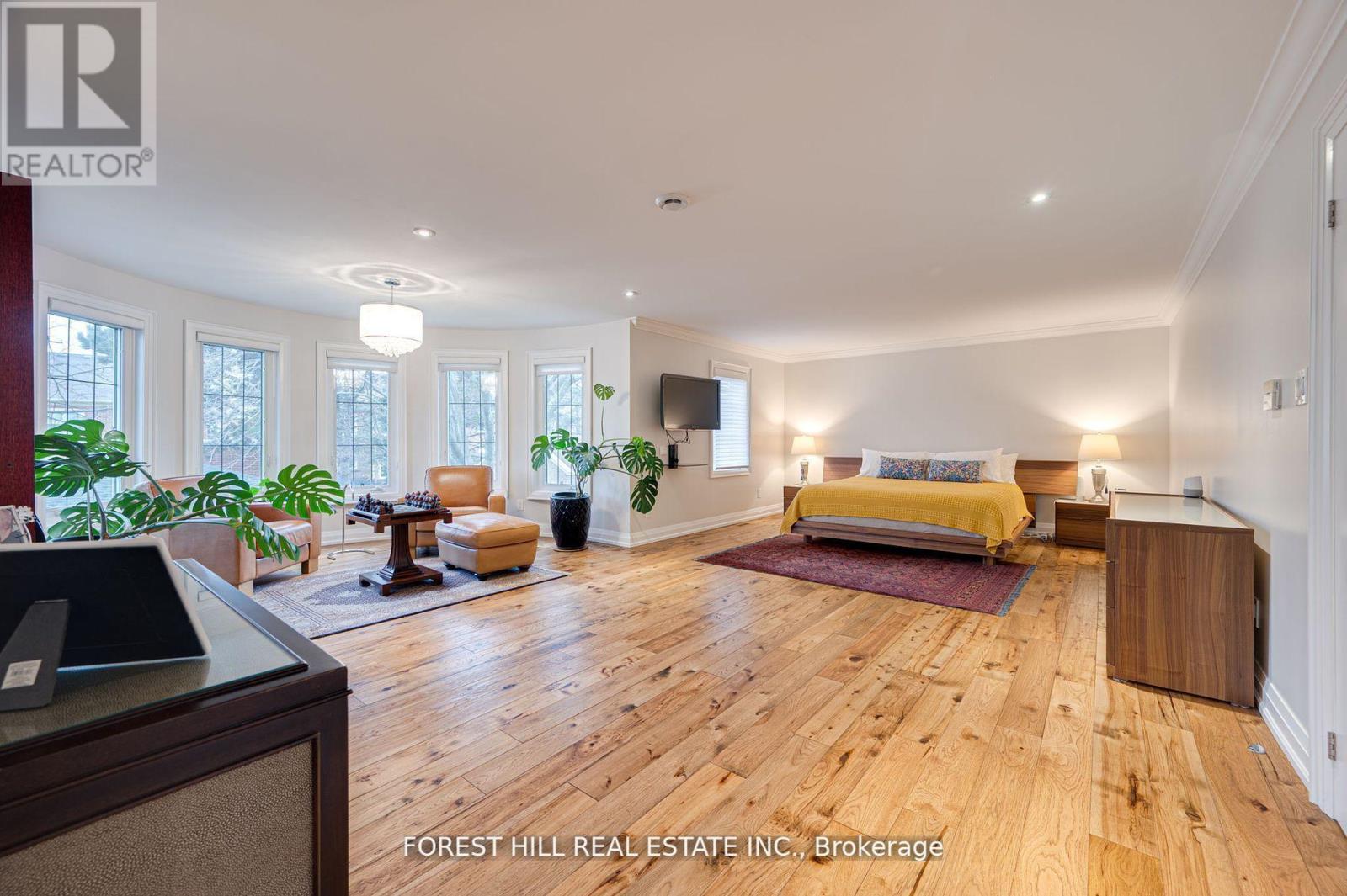 Photo 14 of 14 Willet Crescent, Richmond Hill ON
