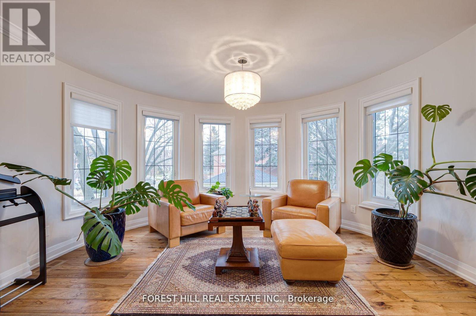 Photo 37 of 14 Willet Crescent, Richmond Hill ON