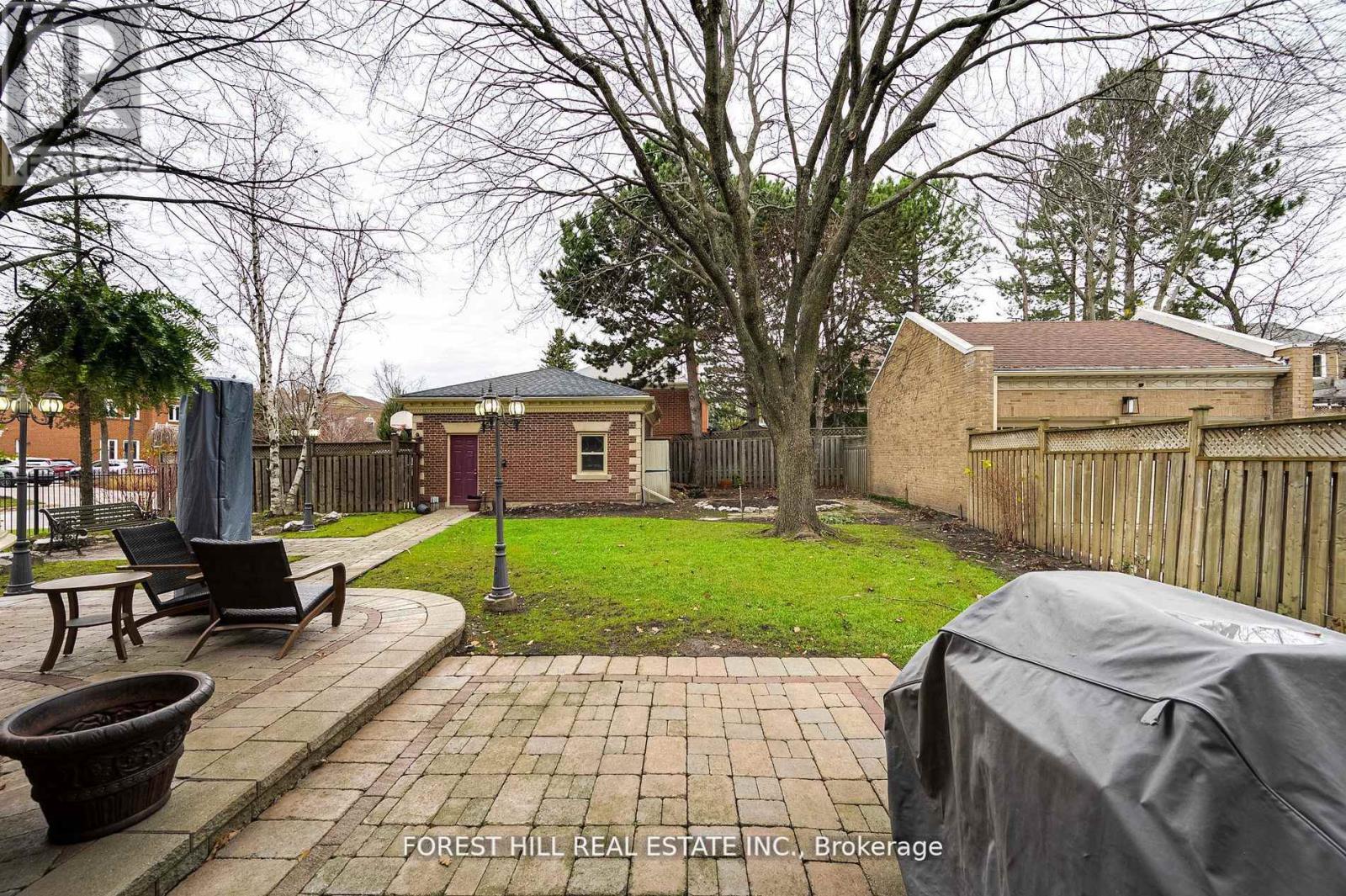 Photo 18 of 14 Willet Crescent, Richmond Hill ON