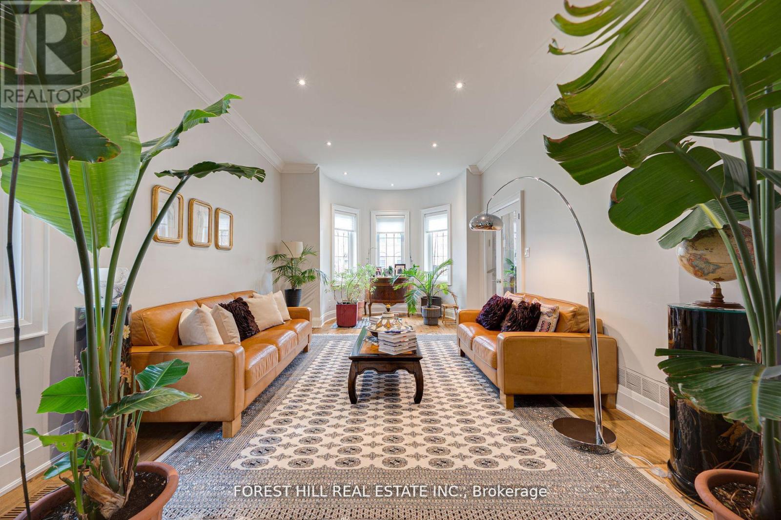 Photo 21 of 14 Willet Crescent, Richmond Hill ON