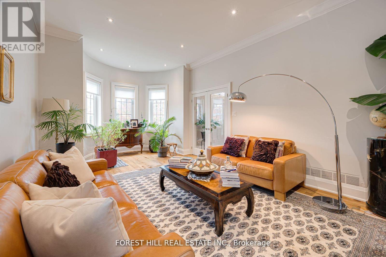 Photo 38 of 14 Willet Crescent, Richmond Hill ON