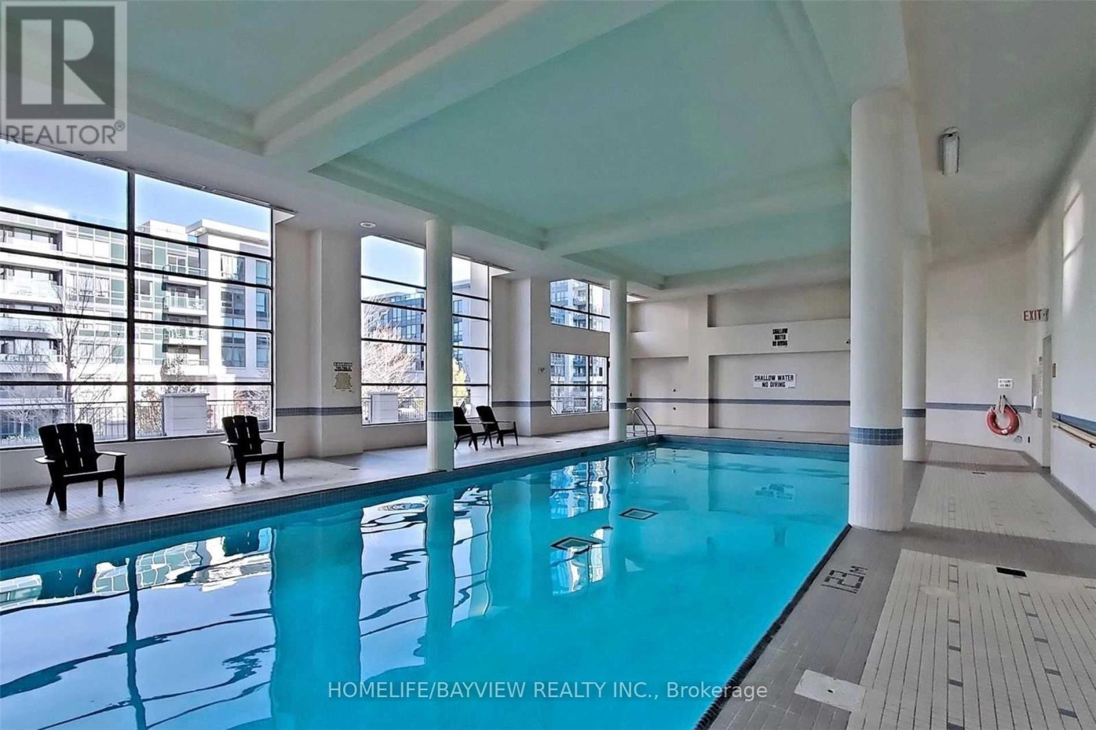 Photo 7 of 906 50 Disera Drive, Vaughan ON