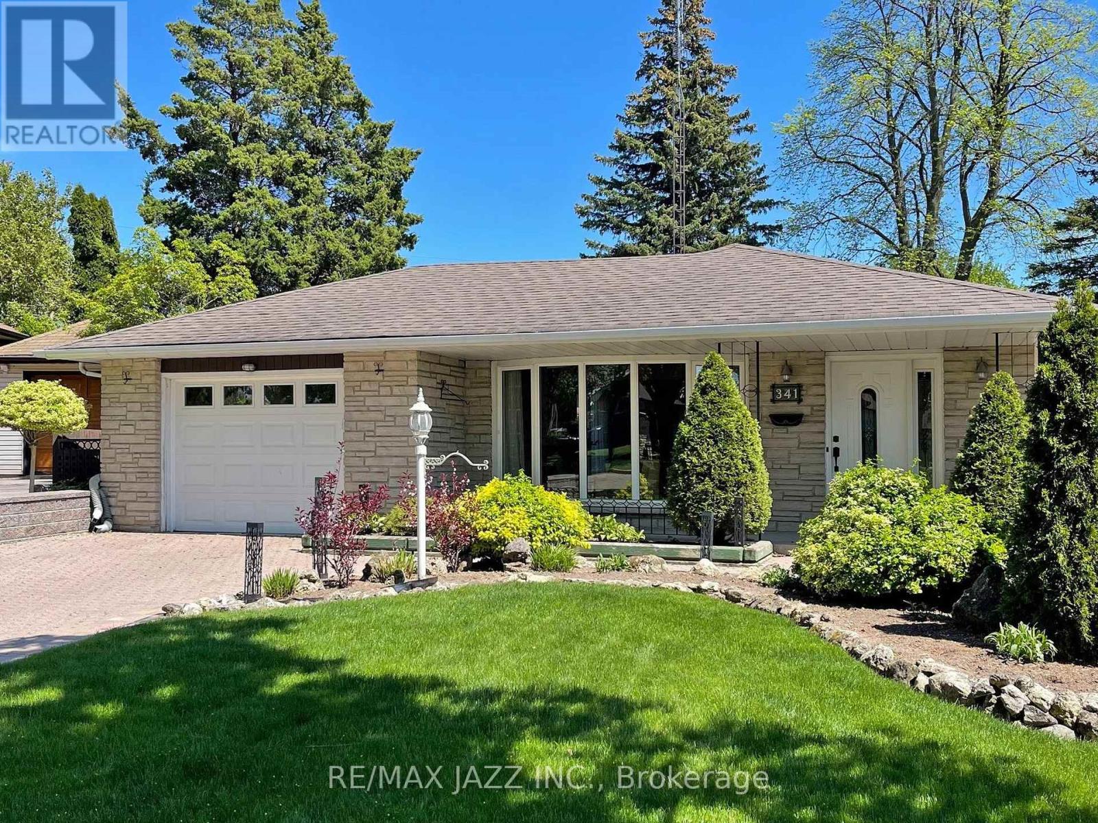Photo 7 of 341 Elizabeth Street, Oshawa ON
