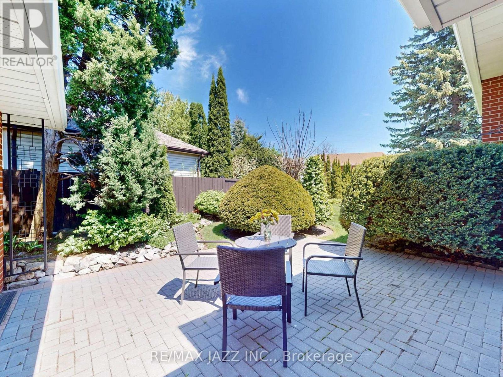 Photo 29 of 341 Elizabeth Street, Oshawa ON