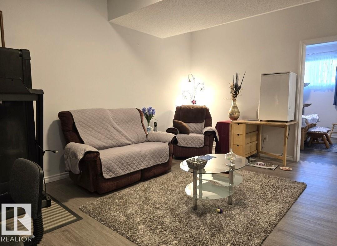 Photo 23 of 8603 223 St Nw, Edmonton AB