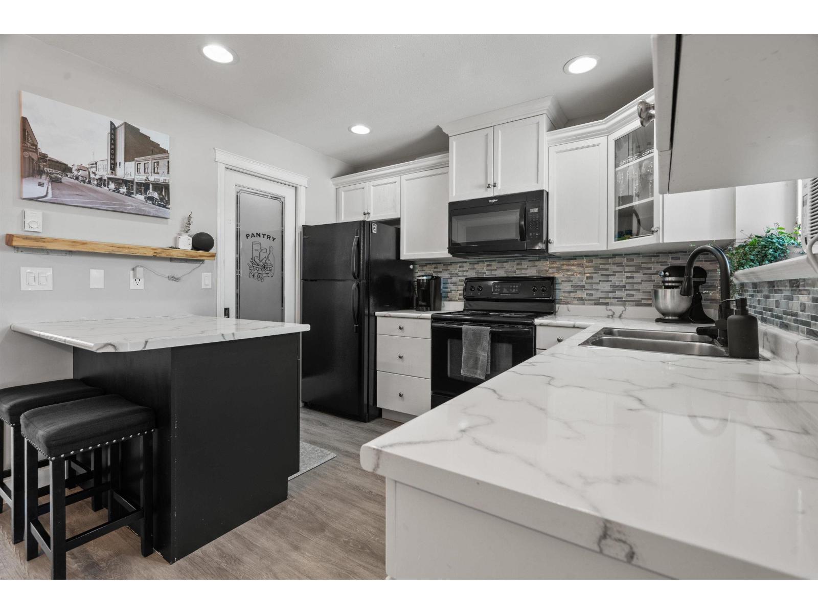 Photo 10 of 83 8881 Walters Street Chilliwack Proper South, Chilliwack BC