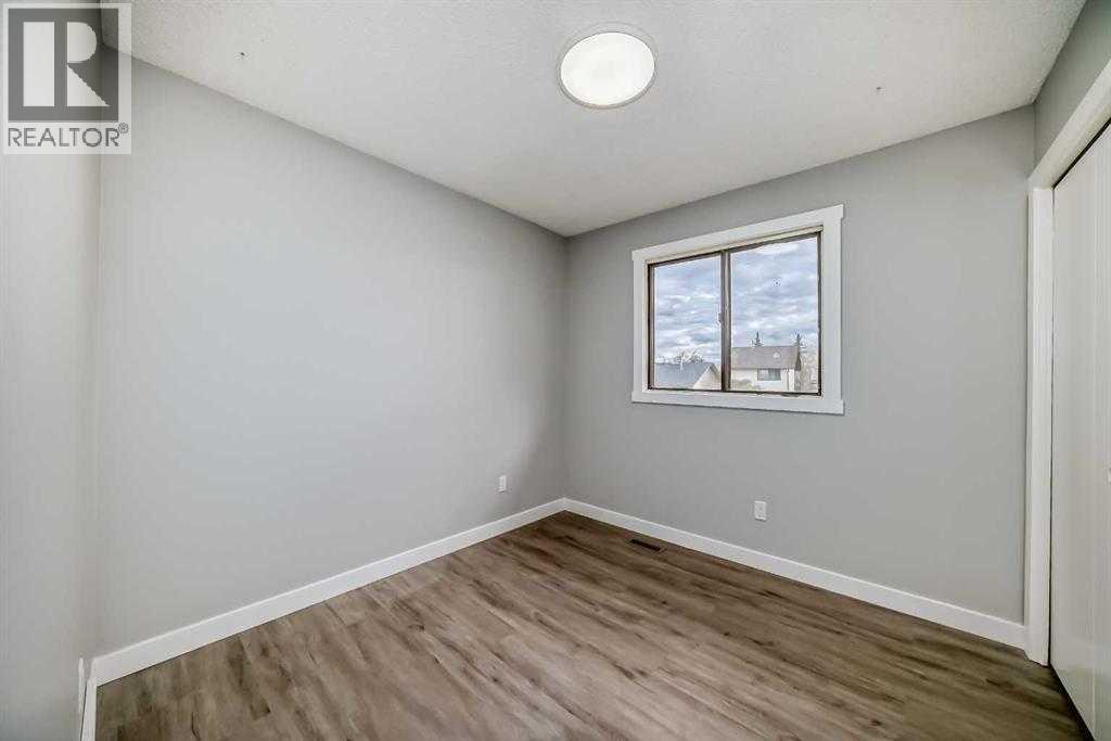 Single Family House for Sale in  Templemont Drive NE Temple Calgary 