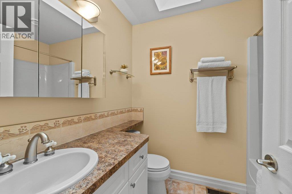  3800 60 Street Northwest, Salmon Arm