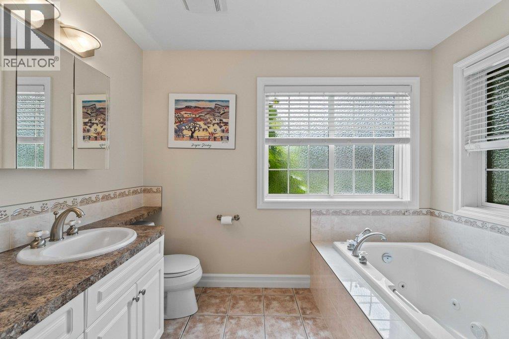  3800 60 Street Northwest, Salmon Arm
