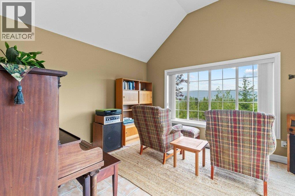  3800 60 Street Northwest, Salmon Arm