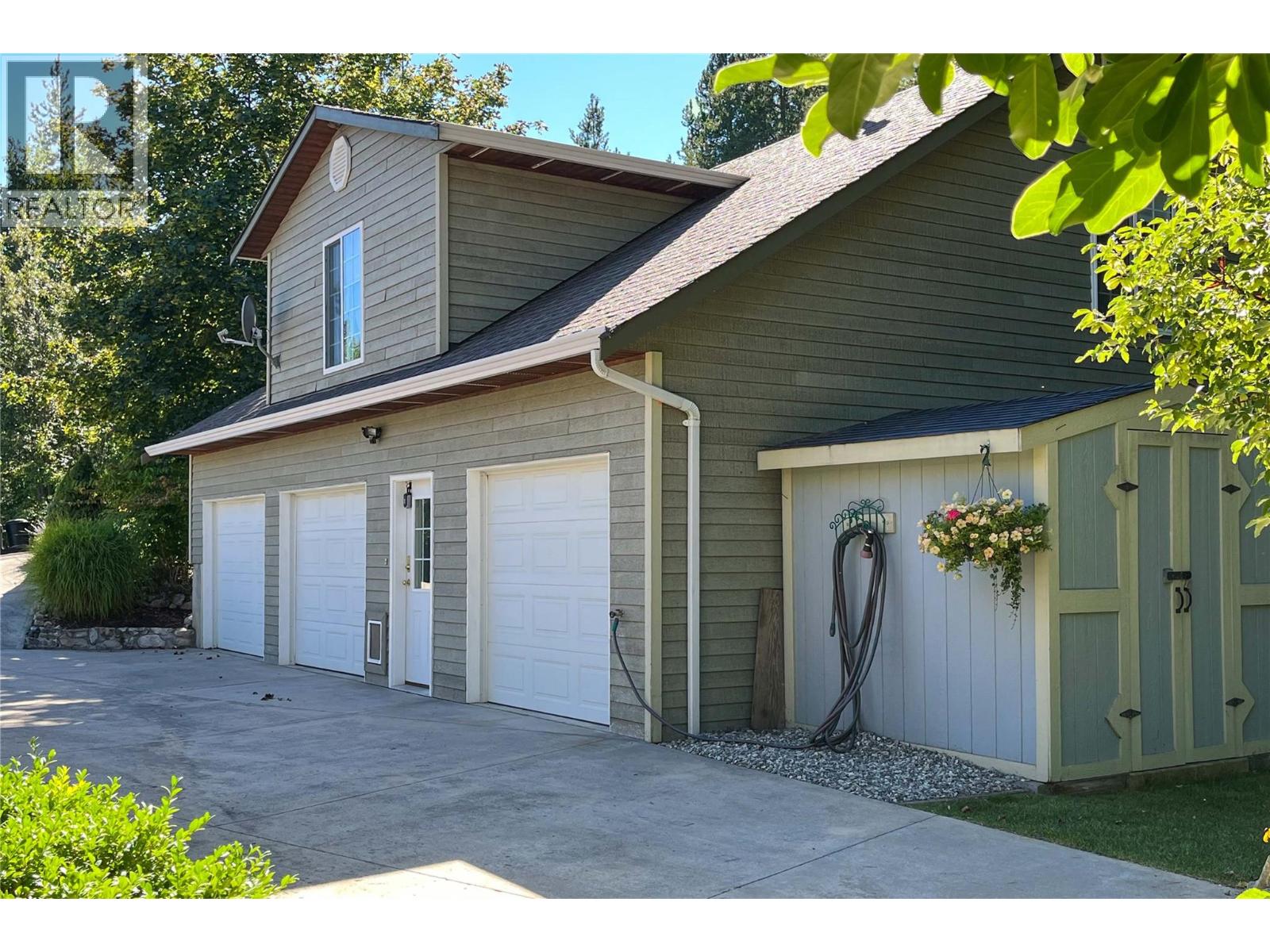  3800 60 Street Northwest, Salmon Arm