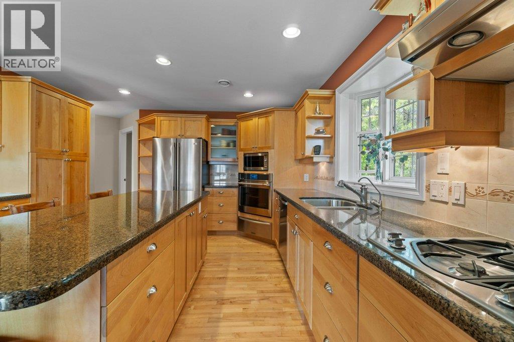  3800 60 Street Northwest, Salmon Arm