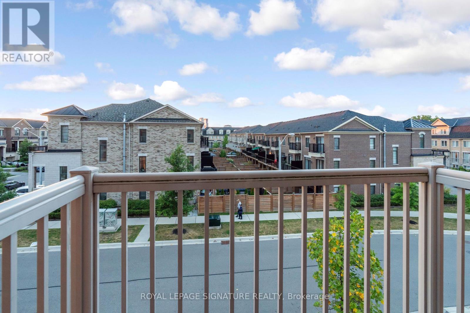 Photo 33 of 91 Thomas Fisher Drive, Toronto ON