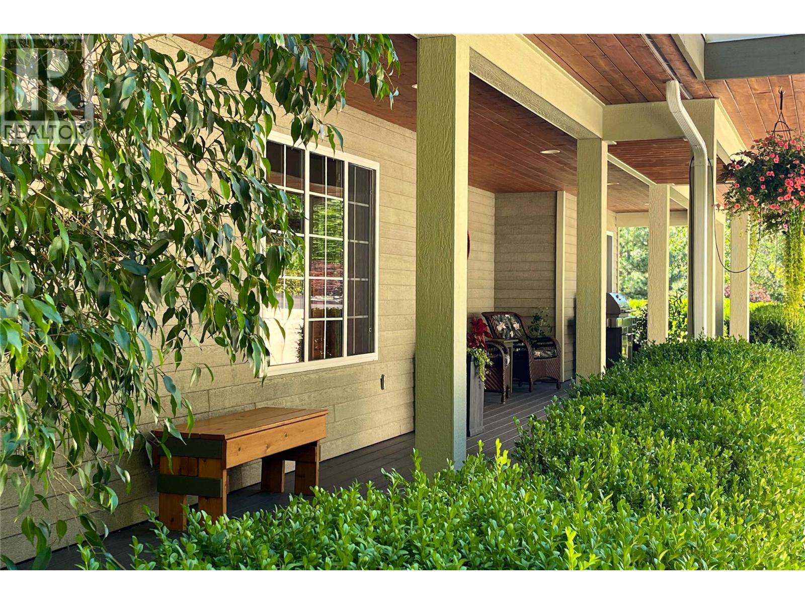  3800 60 Street Northwest, Salmon Arm