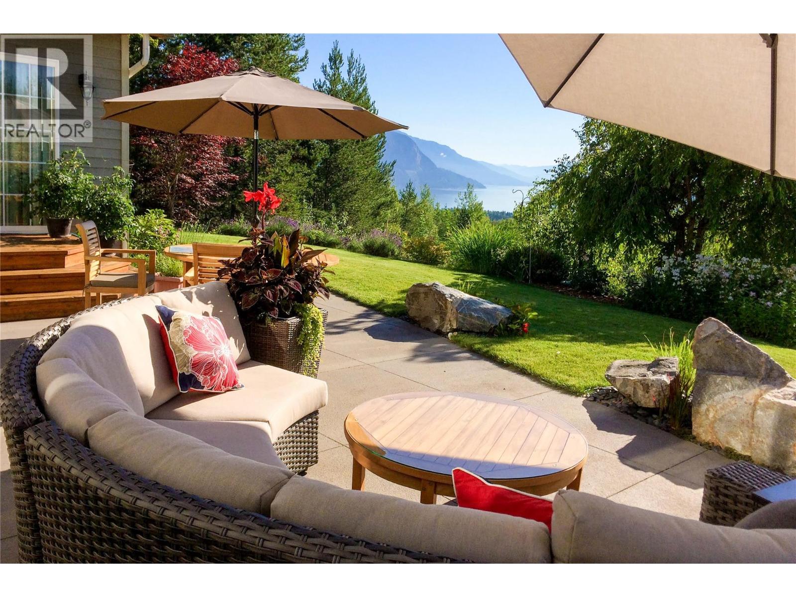  3800 60 Street Northwest, Salmon Arm