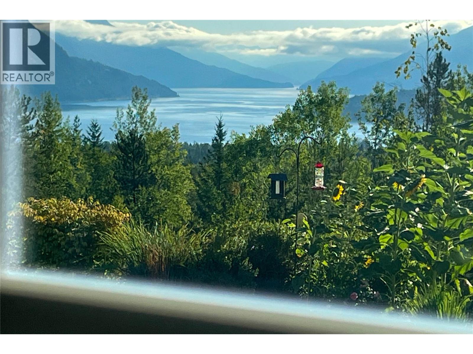  3800 60 Street Northwest, Salmon Arm