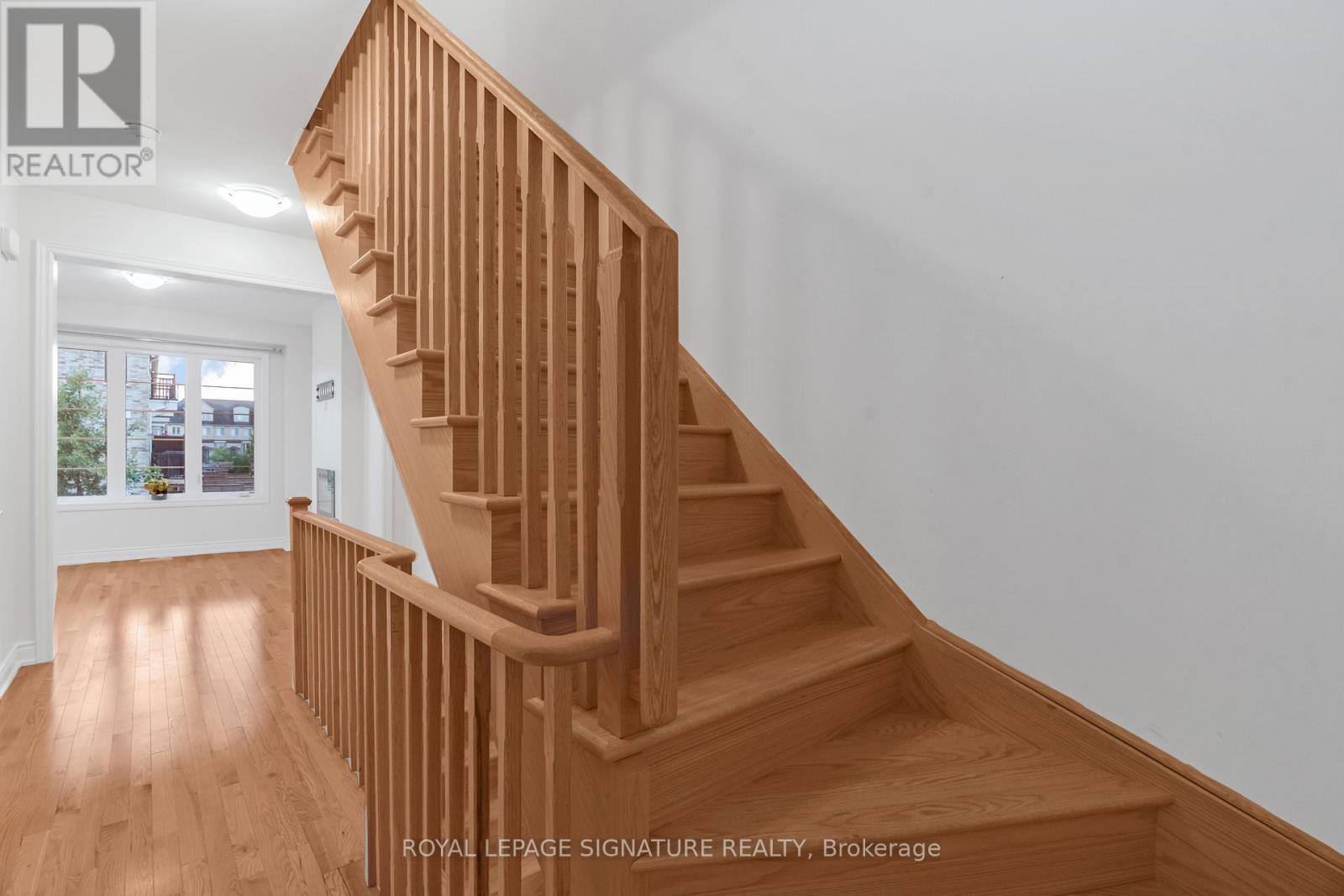 Photo 3 of 91 Thomas Fisher Drive, Toronto ON