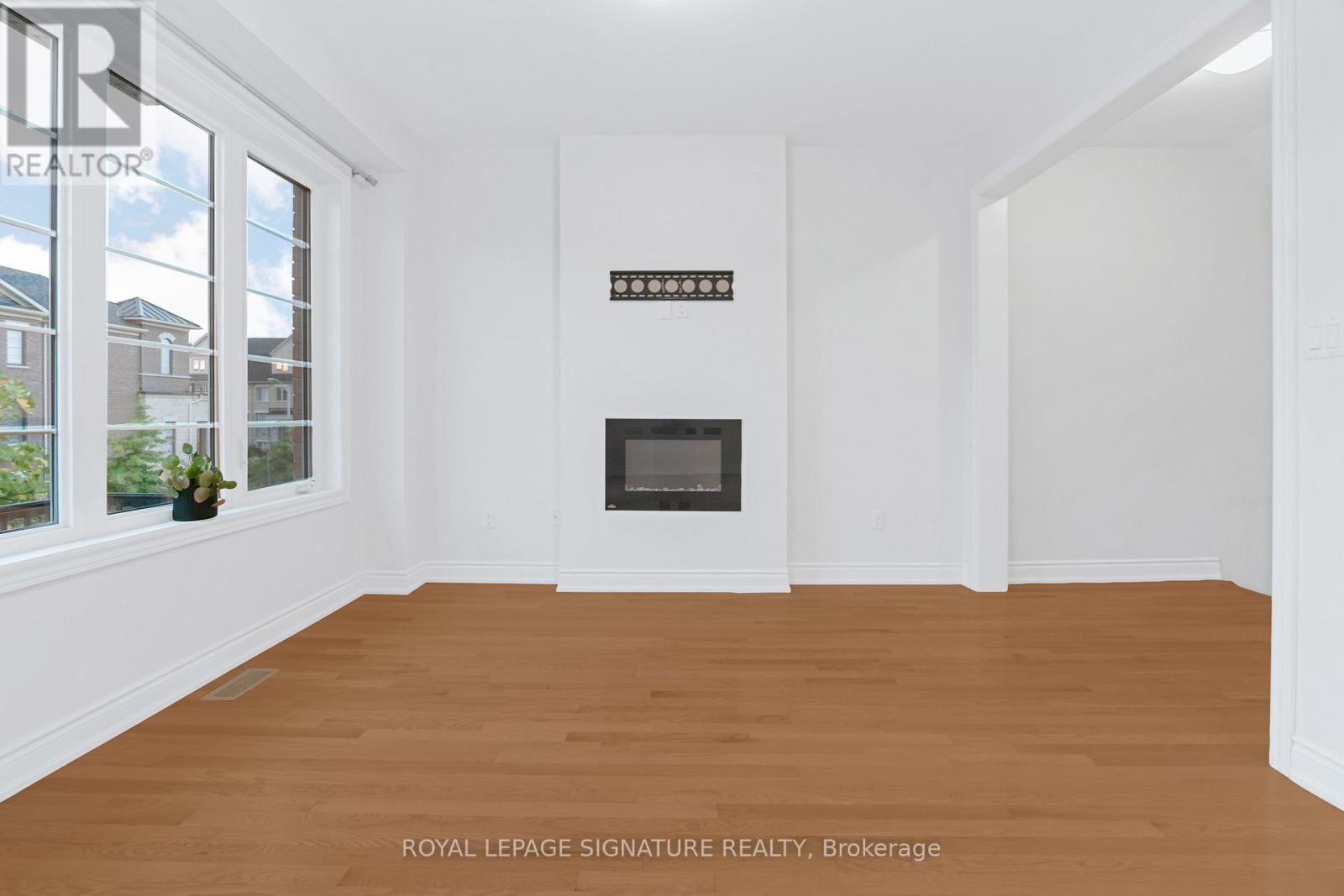 Photo 28 of 91 Thomas Fisher Drive, Toronto ON