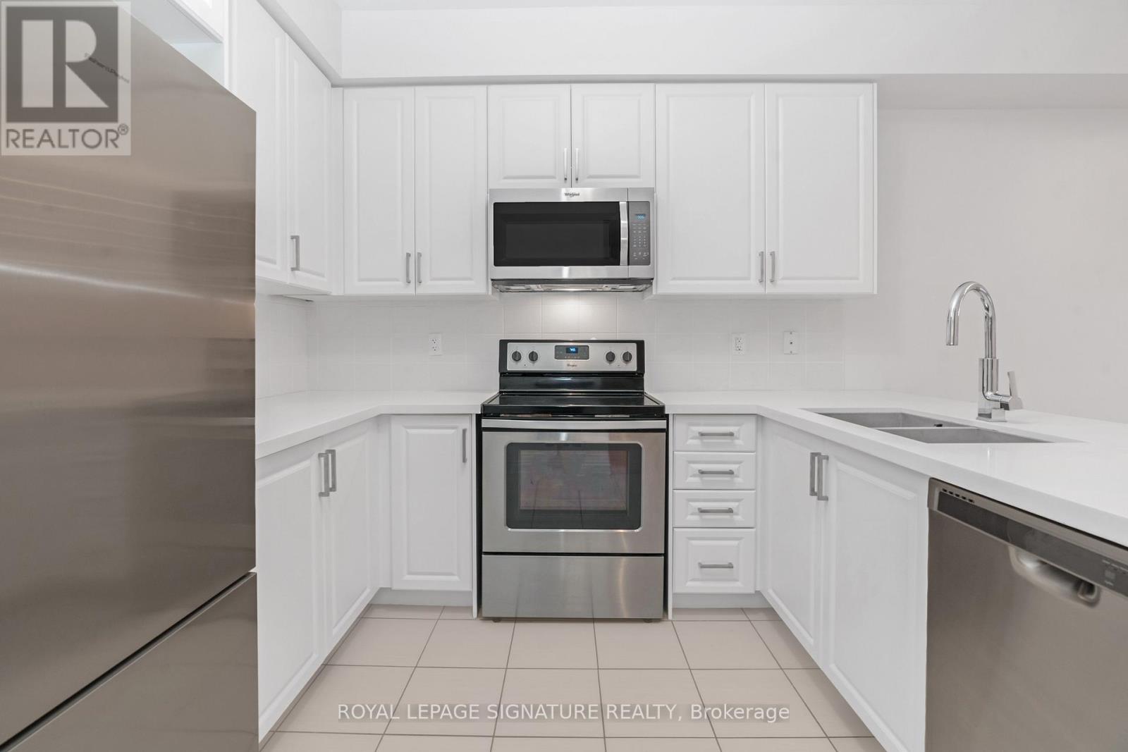 Photo 5 of 91 Thomas Fisher Drive, Toronto ON