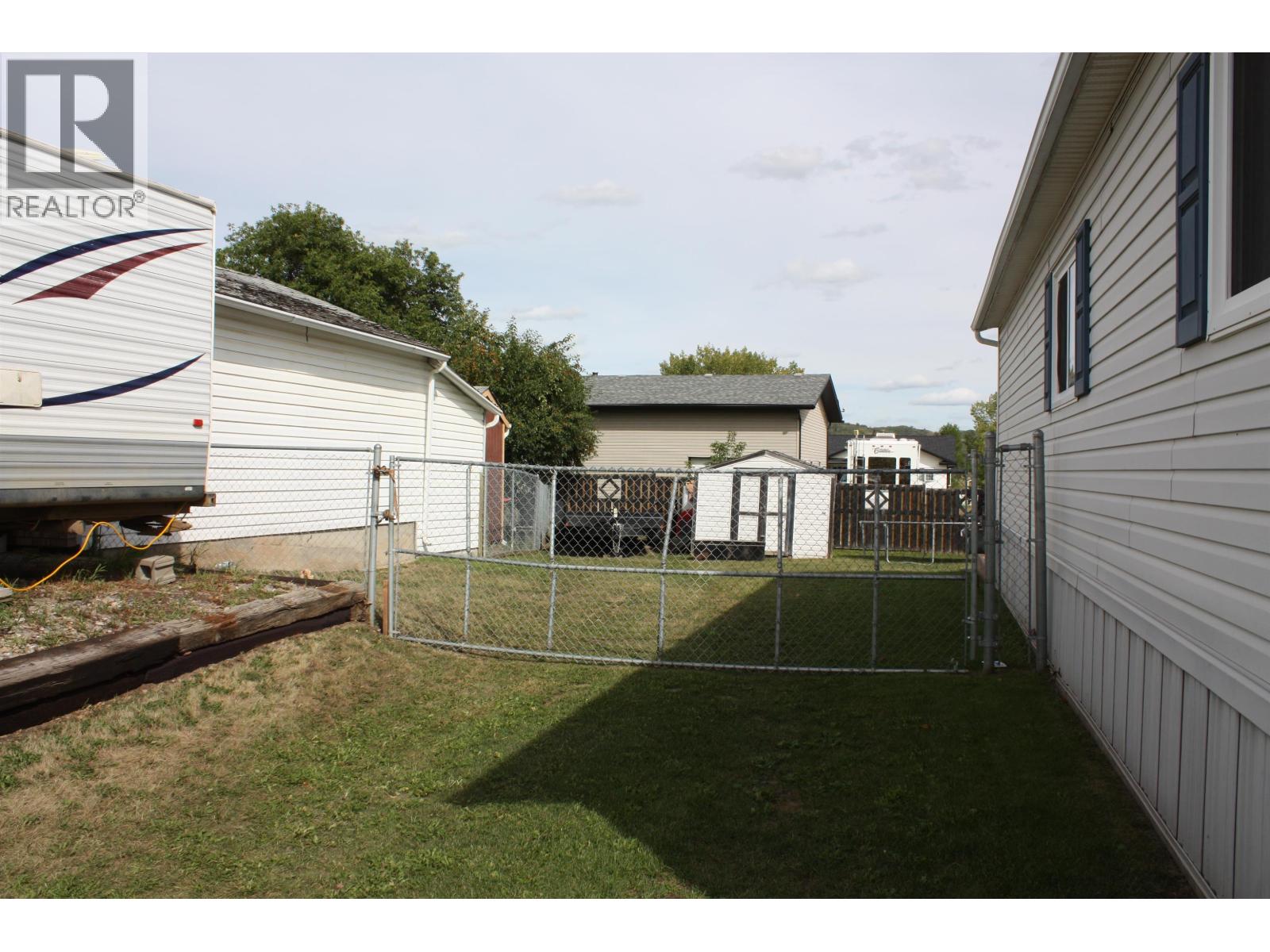 Photo 8 of 9801 97 Street, Taylor BC